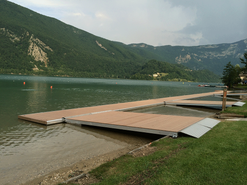 Ponton d'honneur Aiguebelette france