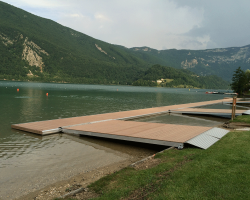 Ponton d'honneur Aiguebelette france